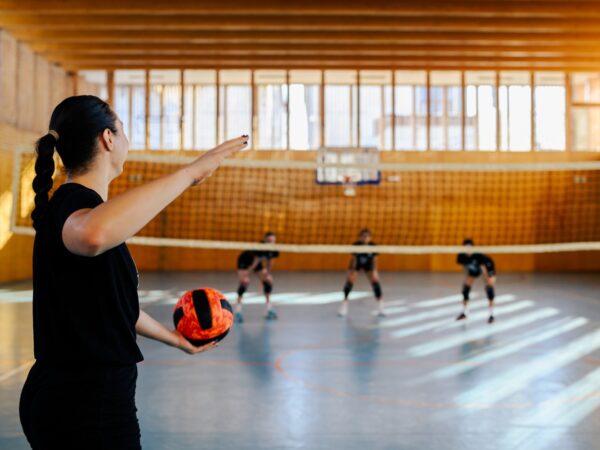 kobiety grające w siatkówkę